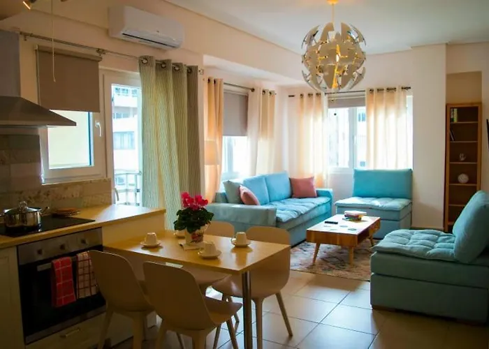 Sunny Central Luxury Apartment